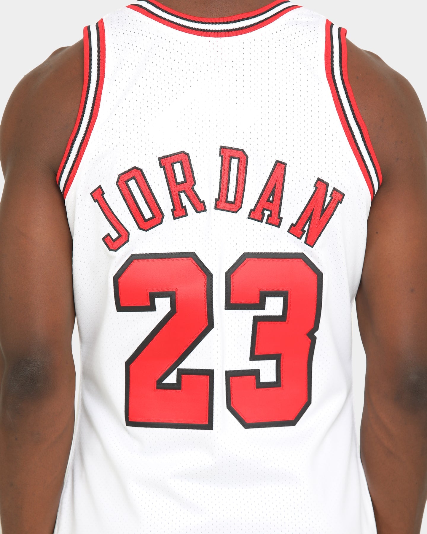 Mitchell & Ness Chicago Bulls Michael Jordan '97-'98 #23 Authentic NBA Jersey White