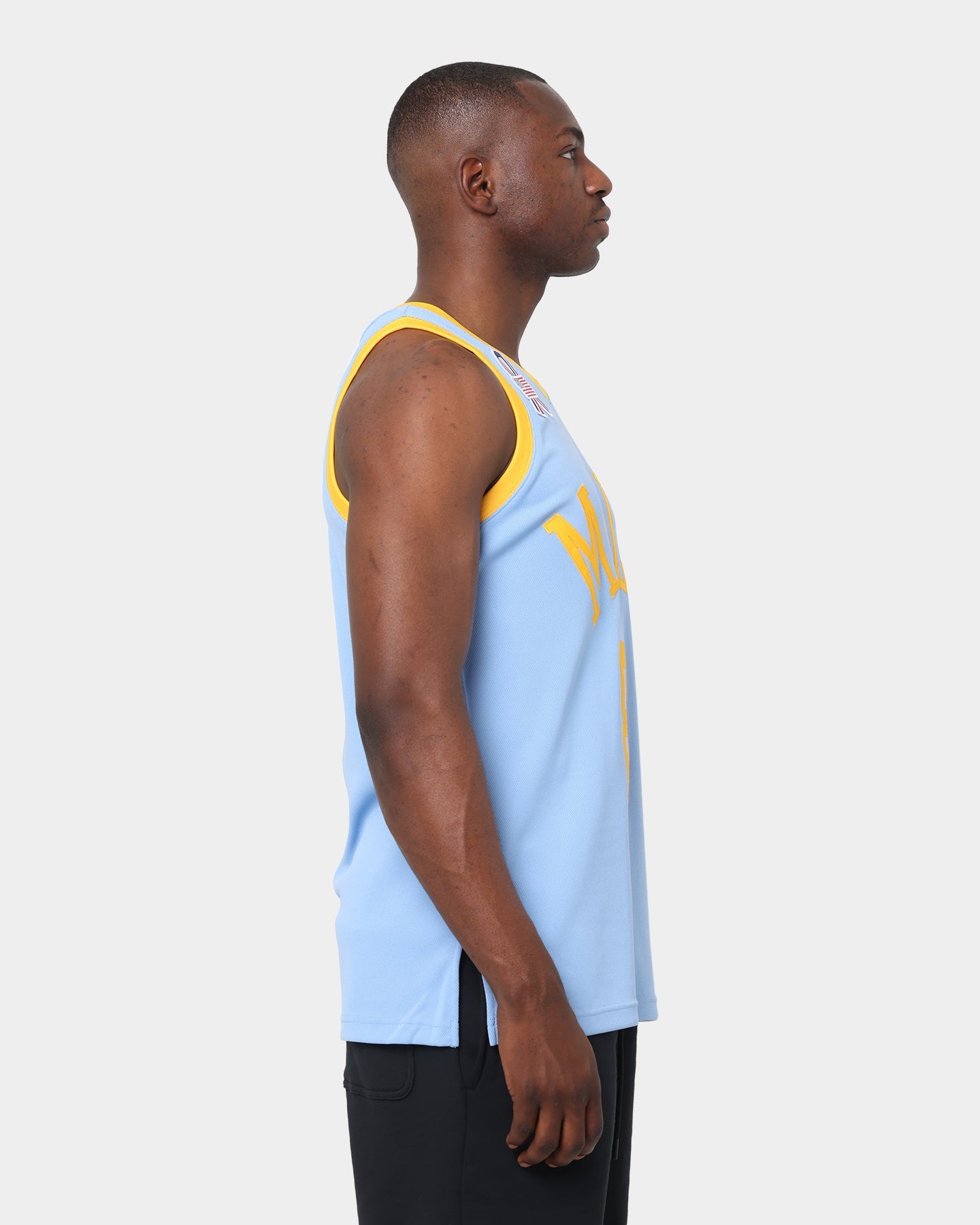Mitchell & Ness Los Angeles Lakers Kobe Bryant '01-'02 #8 Hardwood Classics Throwback Authentic Jersey Blue