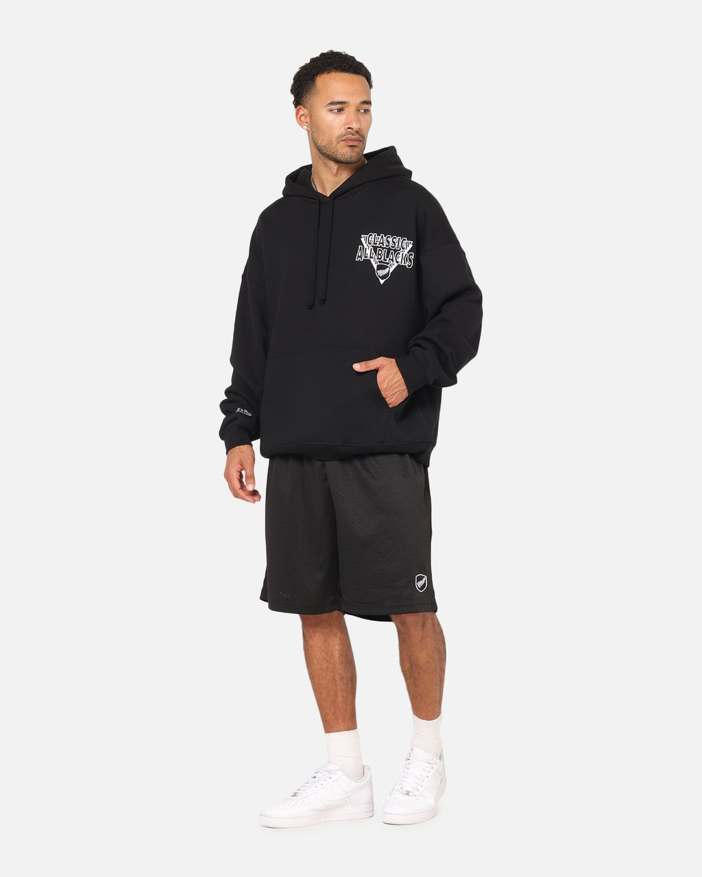Mitchell & Ness All Blacks Rugby Union Classic Silver Fern Hoodie Solid Black