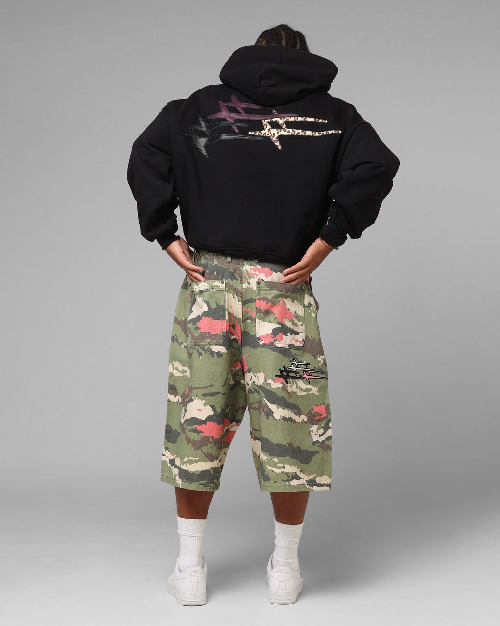 Loiter Star Global Hoodie Black