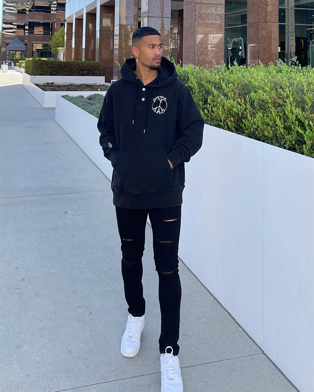 Carré Rugueux Distressed Skinny Jeans Black