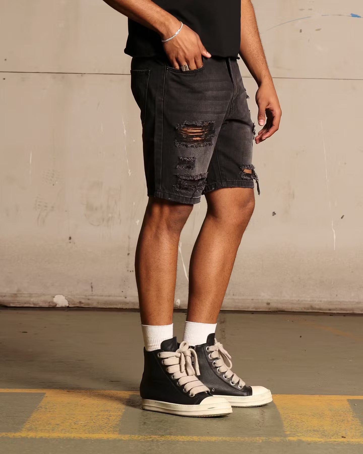 Saint Morta Destroyer Distressed Shorts Vintage Black