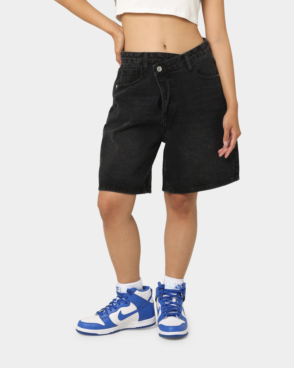 XXIII Women's Londyn Asymmetric Shorts Black