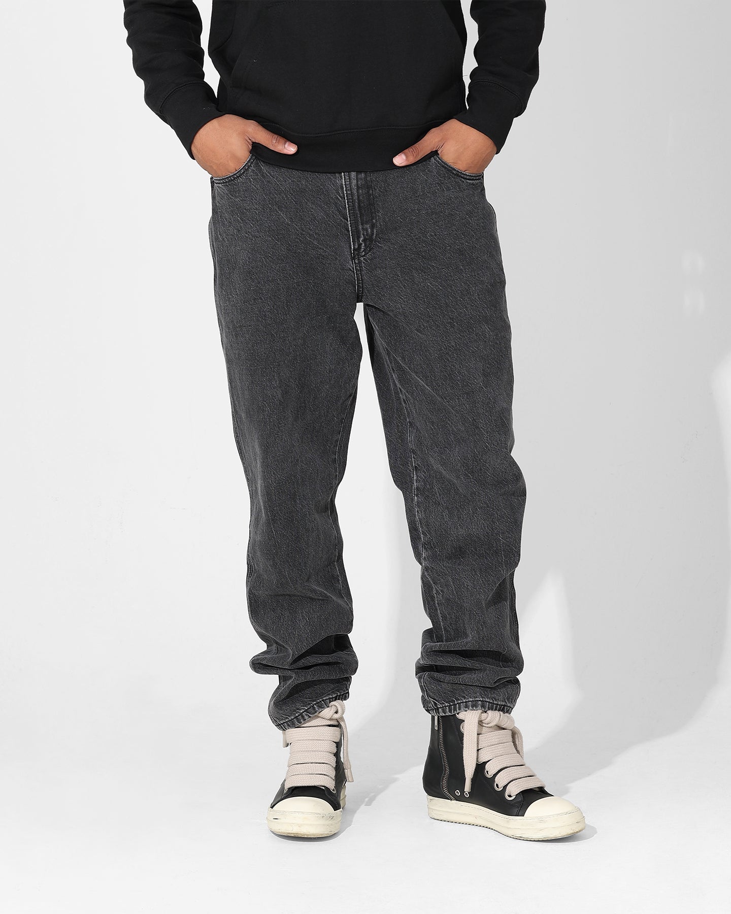 Saint Morta Empire Relaxed Jeans Black Acidwash
