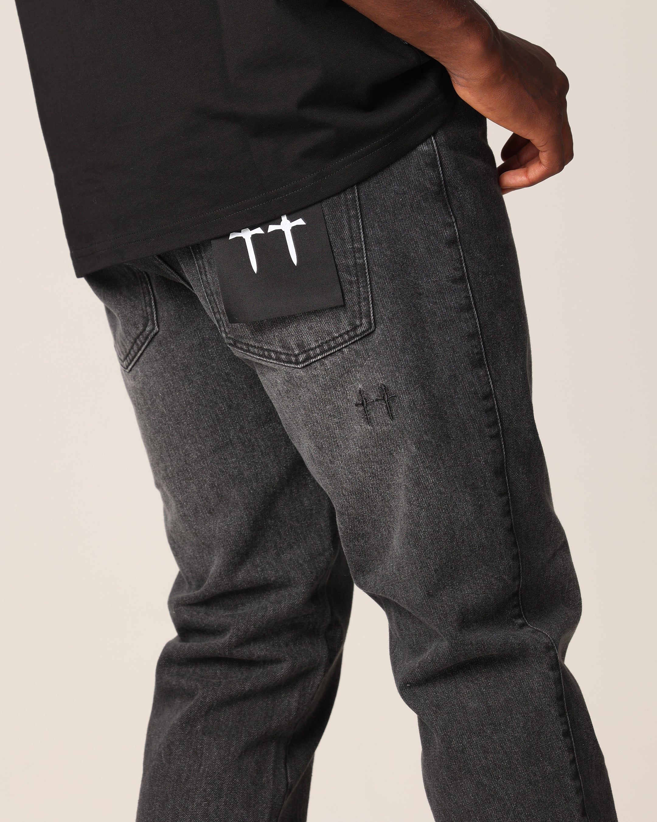 Saint Morta Essence Fimi Jeans Black Shadow